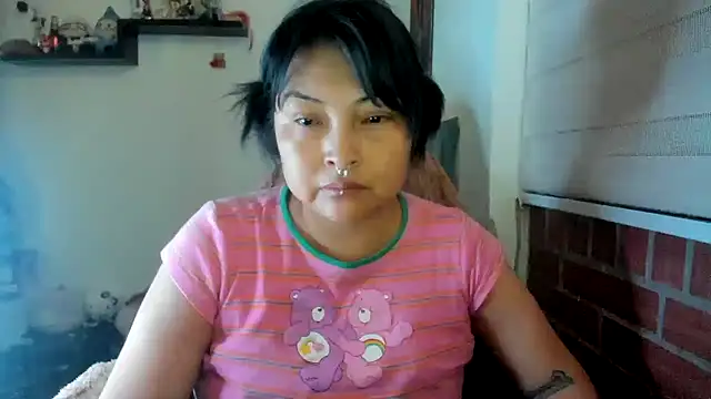 Snapshot of Shaddycute_ chatting on 04.27.26 Shaddycute online show from 04.27.26