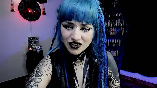 Snapshot of DimmuandDarkness chatting on 12.14.25 DimmuandDarkness online show from 12.14.25