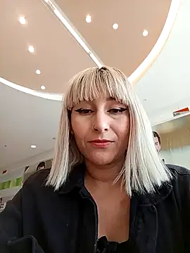 Snapshot of florecita9 chatting on 12.23.24 florecita9 online show from 12.23.24