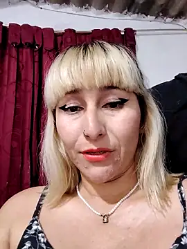 Snapshot of florecita9 chatting on 02.23.25 florecita9 online show from 02.23.25