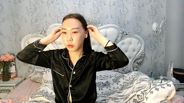 lee che online show from 10.15.25