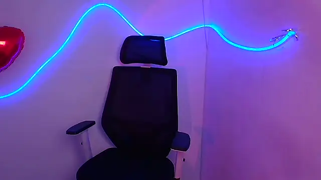 Hanna Way online show from 02.20.25