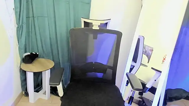 Hanna Way online show from 03.09.25