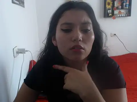 HannaKlein online show from 02.04.25