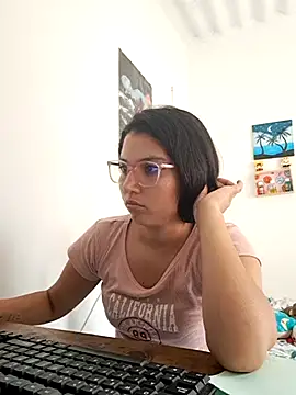 HannaKlein online show from 02.17.25