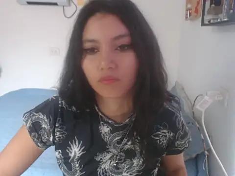 HannaKlein online show from 09.19.25