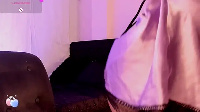 caro03x online show from 09.25.25