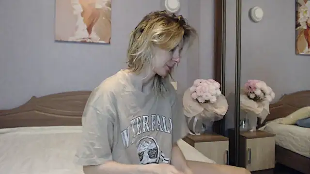 AvelinaLeoni online show from 01.20.25