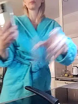 AvelinaLeoni online show from 03.18.25