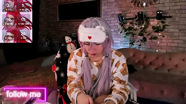 Snapshot of Alex_Howell chatting on 01.29.25 Alex Howell online show from 01.29.25