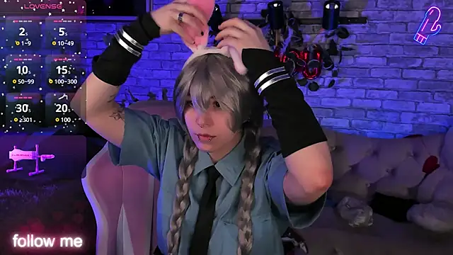 Snapshot of Alex_Howell chatting on 03.13.25 Alex Howell online show from 03.13.25