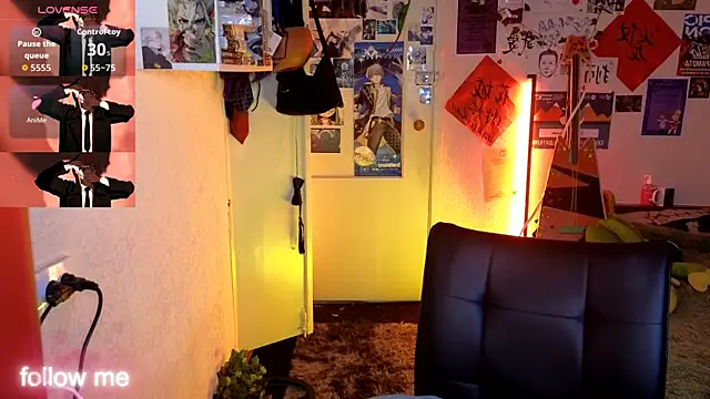 Alex Howell online show from 11.18.25