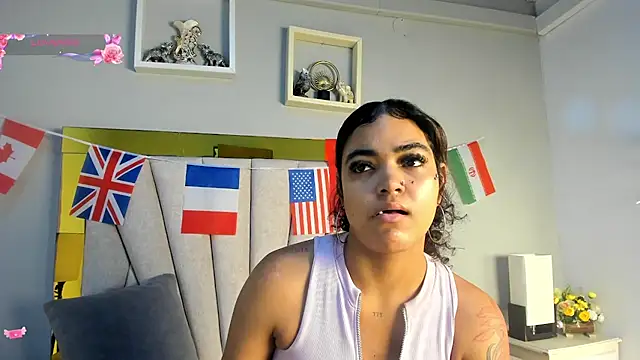 Snapshot of vahiolet_fuentes chatting on 07.02.26 vahiolet fuentes online show from 07.02.26