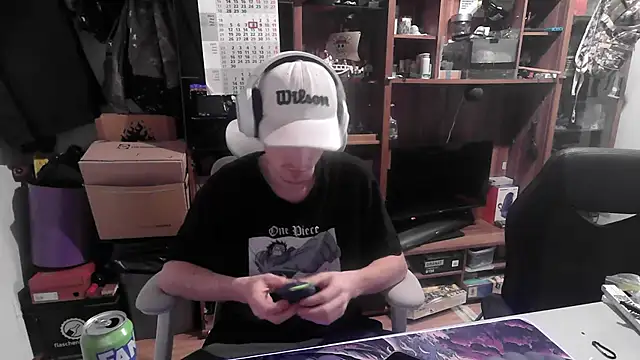 Snapshot of leon29leo chatting on 09.27.25 leon29leo online show from 09.27.25