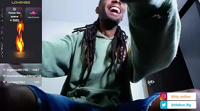 Snapshot of Malkon_Big chatting on 12.22.24 Malkon Big online show from 12.22.24