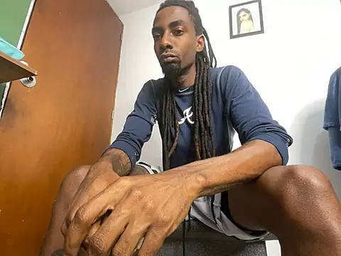 Snapshot of Malkon_Big chatting on 03.08.25 Malkon Big online show from 03.08.25