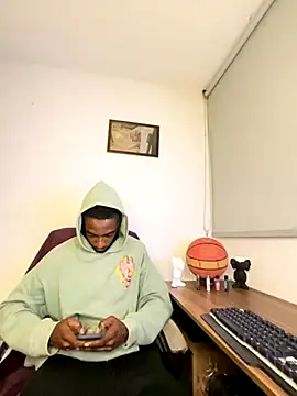 Snapshot of Malkon_Big chatting on 10.01.25 Malkon Big online show from 10.01.25