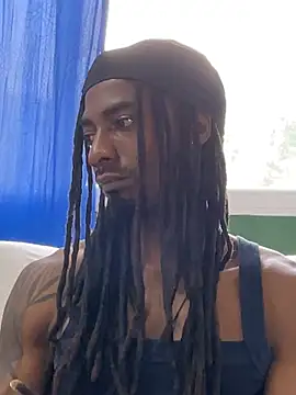 Snapshot of Malkon_Big chatting on 10.03.25 Malkon Big online show from 10.03.25