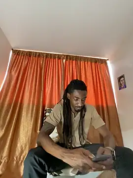 Snapshot of Malkon_Big chatting on 10.16.25 Malkon Big online show from 10.16.25