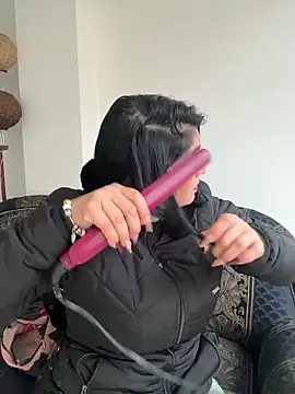 karenlennox1 online show from 02.16.26