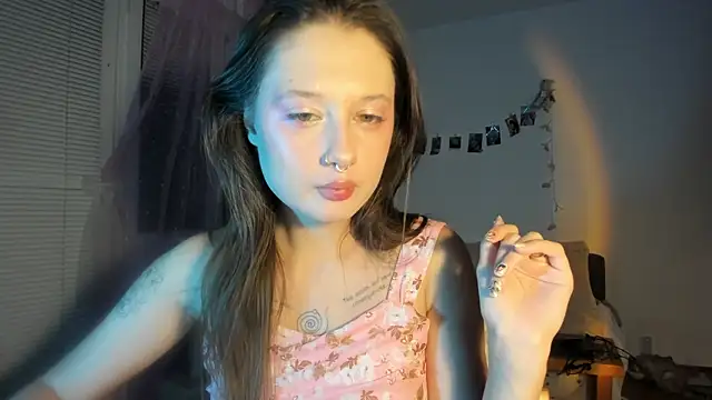 Snapshot of Jenny_darling_love chatting on 11.20.25 Jenny darling love online show from 11.20.25