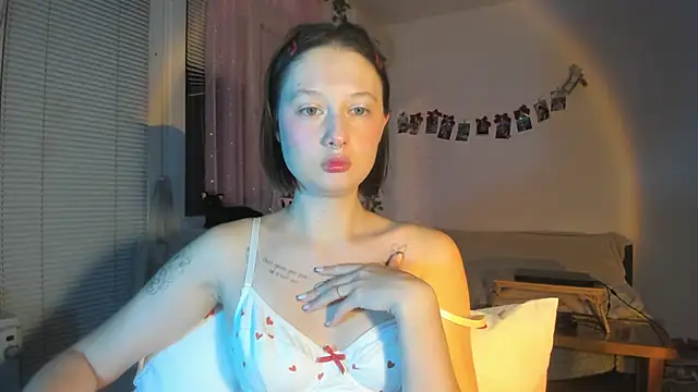 Snapshot of Jenny_darling_love chatting on 12.05.25 Jenny darling love online show from 12.05.25