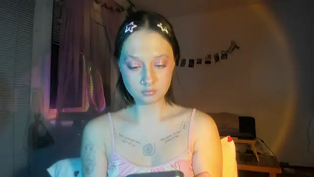 Snapshot of Jenny_darling_love chatting on 02.23.26 Jenny darling love online show from 02.23.26