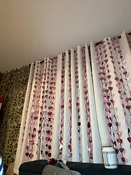 Cherry-red-xo online show from 01.16.25