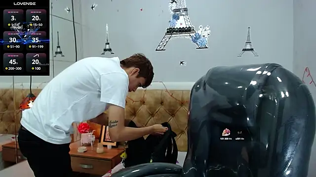 SkinnyBoy  online show from 02.25.25