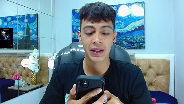 SkinnyBoy  online show from 10.13.25