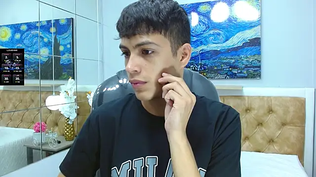 SkinnyBoy  online show from 10.22.25