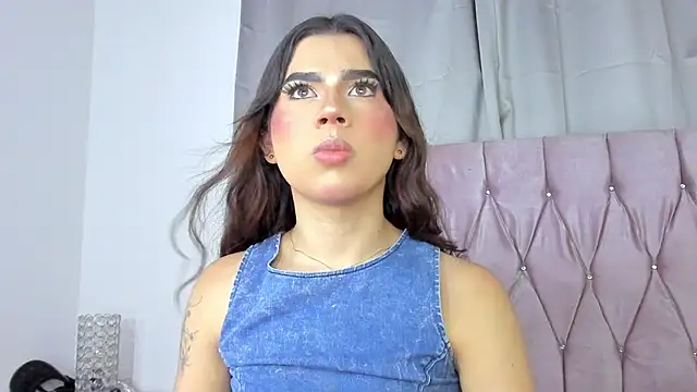 Ashley piinkk  online show from 02.19.25