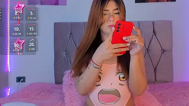 Ashley piinkk  online show from 11.25.25