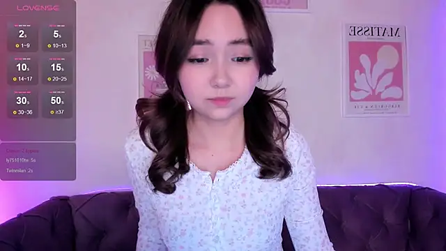 Fluffy Rose online show from 02.08.25