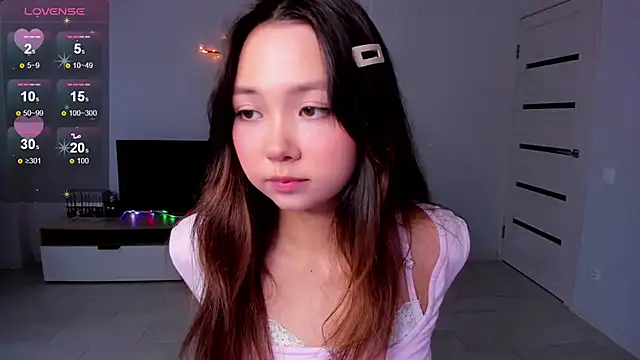 Fluffy Rose online show from 09.29.25