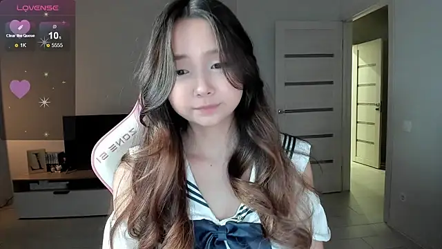 Fluffy Rose online show from 02.03.26