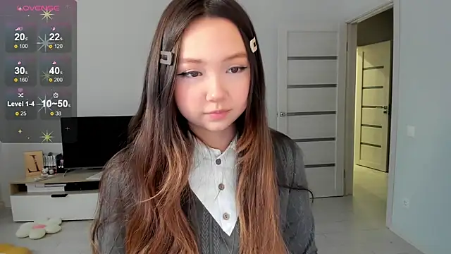 Fluffy Rose online show from 03.20.26