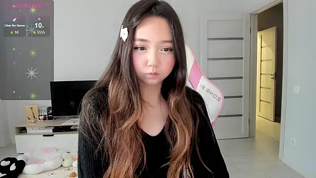 Fluffy Rose online show from 05.21.26