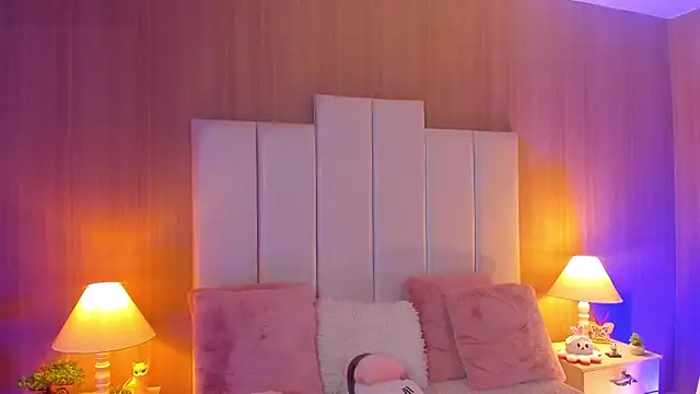 CaseyPiierce online show from 11.06.25