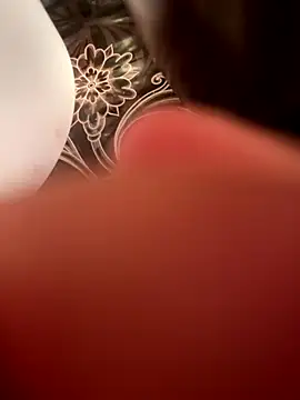 Apple-Boobs online show from 10.18.25