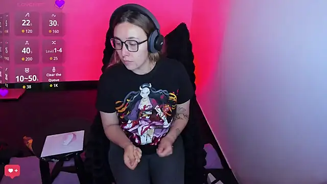 bonnie moon  online show from 02.10.26