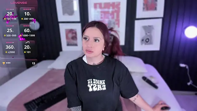 Paiige peach online show from 12.20.25