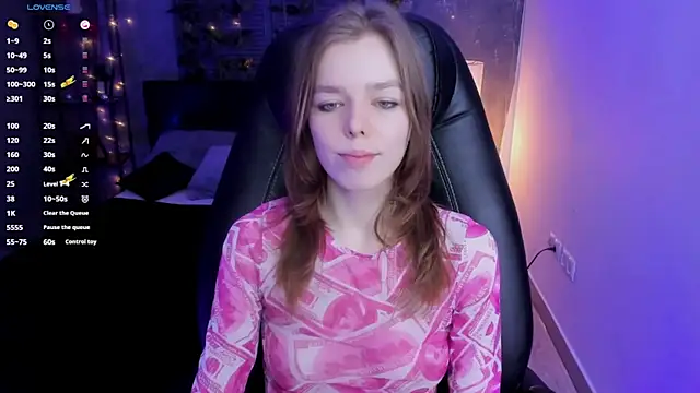 Tina Tayllor online show from 02.11.25