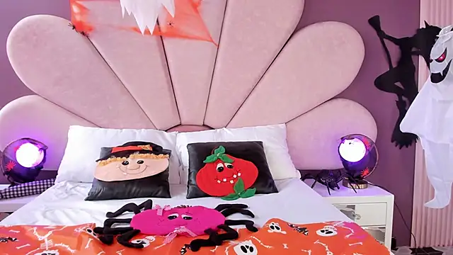 Susa1userma  online show from 10.31.25