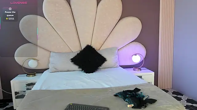 Susa1userma  online show from 12.14.25