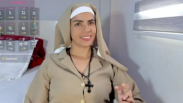 ClaraMariaMon online show from 10.14.25