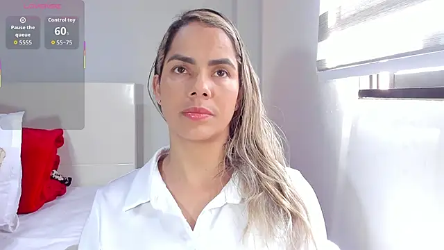 ClaraMariaMon online show from 10.19.25