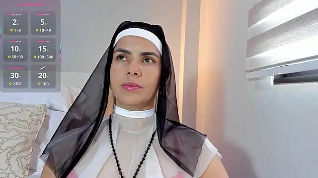 ClaraMariaMon online show from 12.03.25