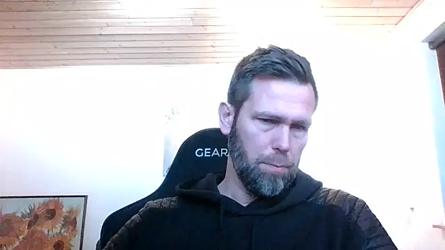 Snapshot of Gotta1 chatting on 12.21.24 Gotta1 online show from 12.21.24