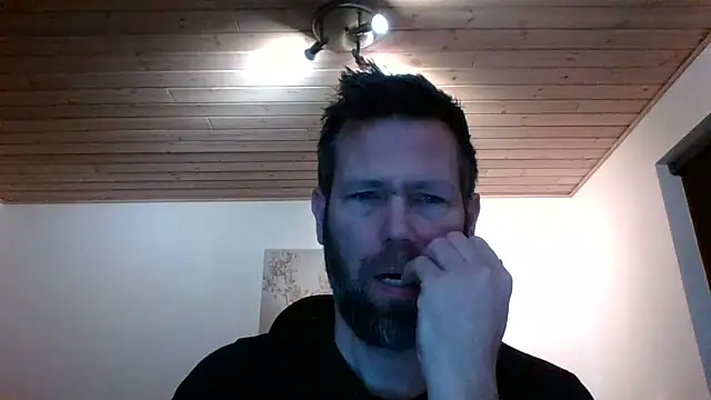 Snapshot of Gotta1 chatting on 12.28.24 Gotta1 online show from 12.28.24